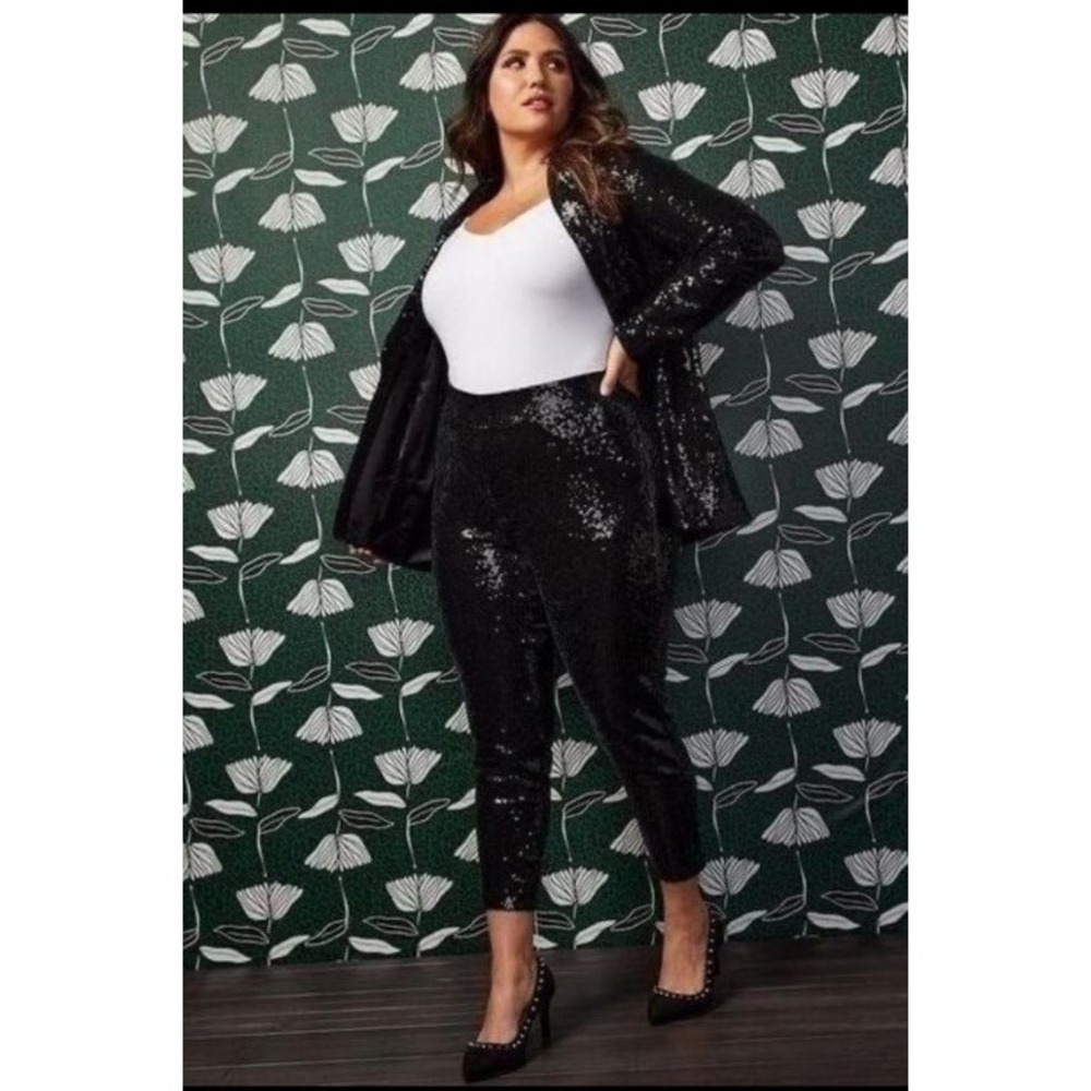 Torrid Sylvia Mollie Sequin Black Pull On Pants Tapered Party Holiday - Size 24 - Picture 2 of 6